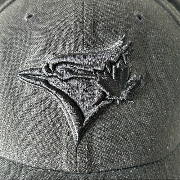 Blue Jays Ball Cap - Picture 2 of 13